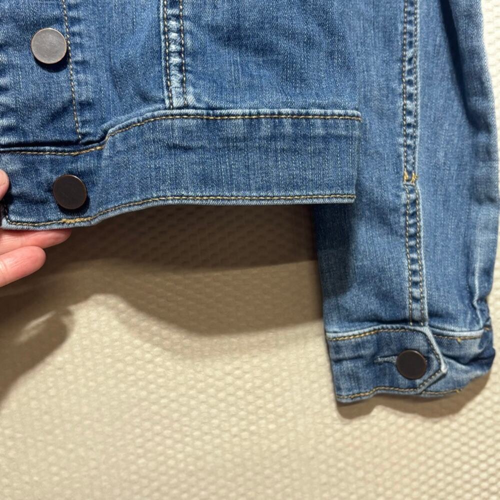 Kut from the Kloth Women's Medium Blue Stretch Denim Trucker Jacket Button Up - Picture 2 of 9